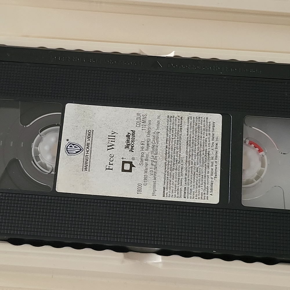Free Willy DVD - Picture 4 of 4
